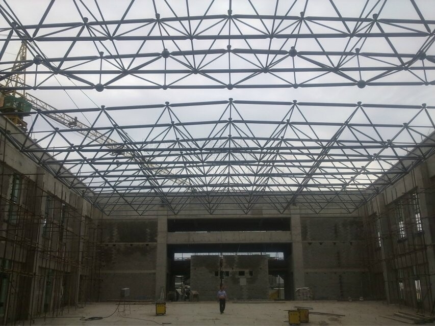 花果園鋼結(jié)構(gòu)網(wǎng)架-燁興膜結(jié)構(gòu) 花果園鋼結(jié)構(gòu)網(wǎng)架9.jpg