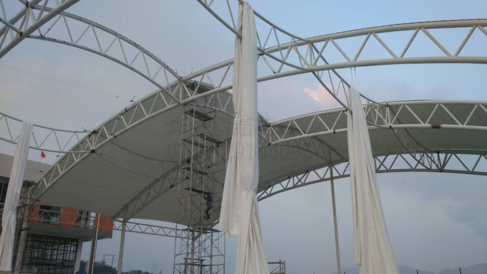 貴州桐梓球場膜結構8.jpg